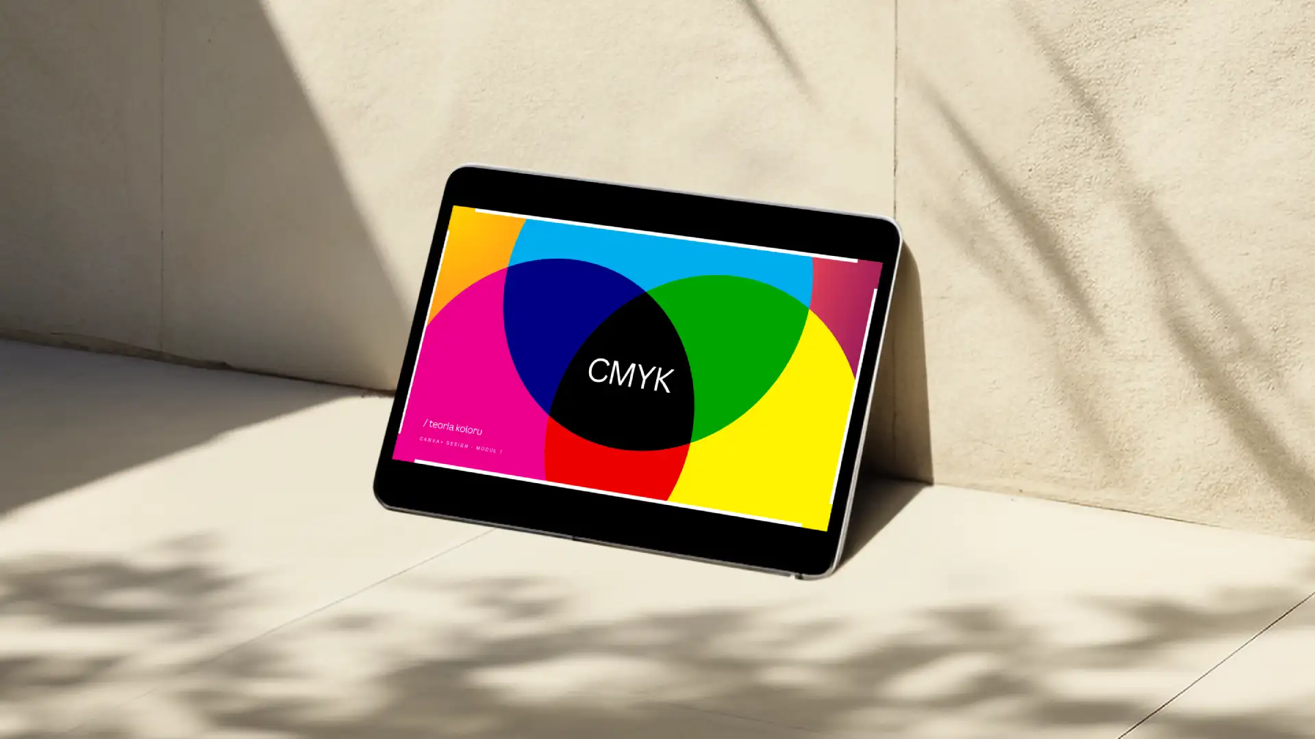 Kurs Canva z certyfikatem - Kurs Canva, który uczy myślenia projektowego, nie tylko klikania (kolory CMYK i RGB)